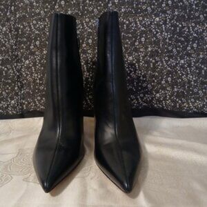 NWOB Nine West Pointed Toe Leather Upper Stiletto Booties Size 12M